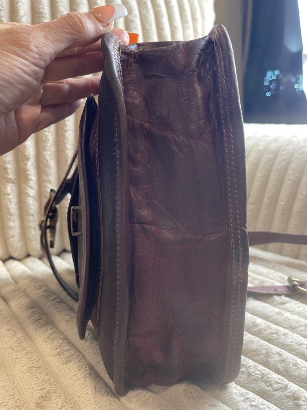 Vintage Chocolate Brown Leather Satchel with Buckle - Picture 6 of 11
